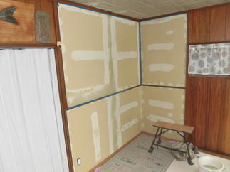 クロス・パテ処理工