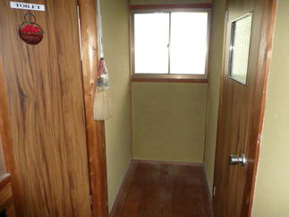 トイレ移設工事 before