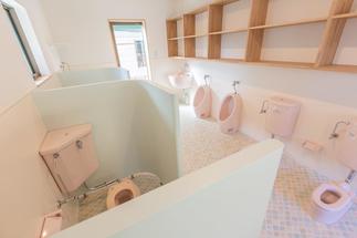 機能と使いやすさ重視の園児用トイレ