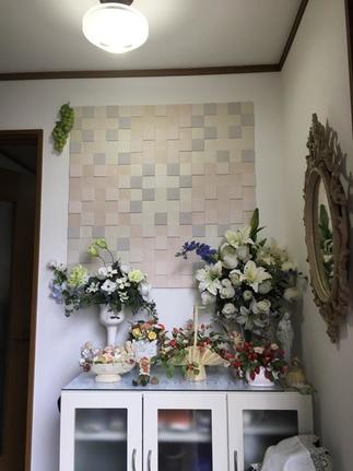 玄関・廊下・階段など全面クロスを貼替・エコカラットを9枚玄関に・・・