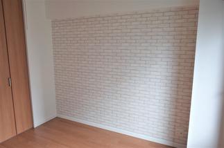 居室の床に防音の素材を取り入れました