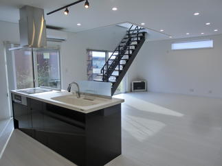 システムキッチン　アレスタ