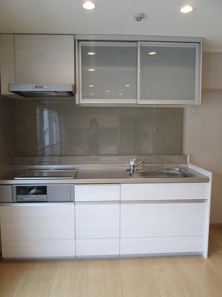 清潔感あふれるキッチン。