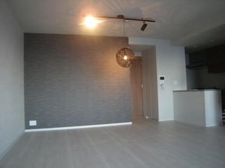 エコカラットはうれしい空気と暮らしをつくる壁材です。