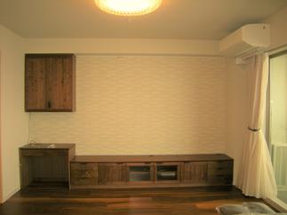 レンガ積みの壁面をモチーフとした意匠です。ナチュラルテイストな空間におすすめです。手作り家具との調和がよりクラスアップさせます。