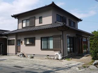 新築時の外観に生まれ変わりました。