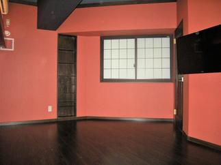 インプラスも格子を選び雰囲気を出します。