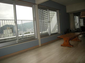 フローリングも雰囲気がガラリとかわります。