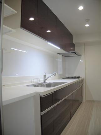 リクシルシステムキッチン・アレスタ。