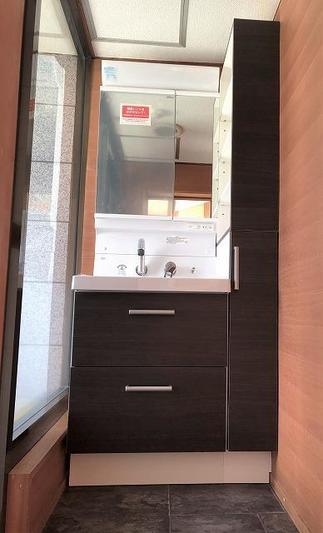 洗面化粧台。収納も抜群。