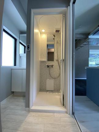 コンパクトシャワーユニット