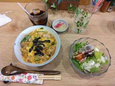 ますます開店親子丼.jpg