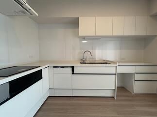 Ｌ型キッチンに・・・。リクシルシステムキッチン・シエラ。