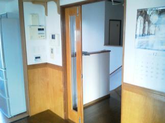 施工前　部屋ドア