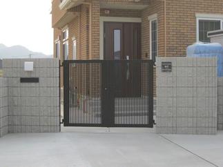 LIXIL　ﾗｲｼｽ門扉