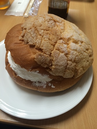 つるたシュークリーム (1).JPG