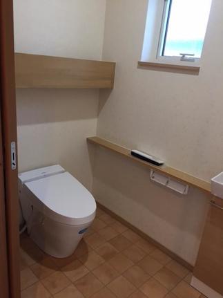 ナチュラルな雰囲気のトイレ