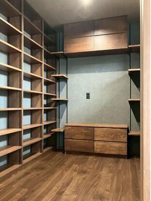ウォークイン＋本棚を新設。暮らしが整う増築