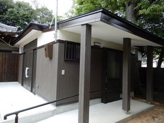 スロープを設置し安全で使いやすく