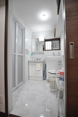 明るい洗面スペース