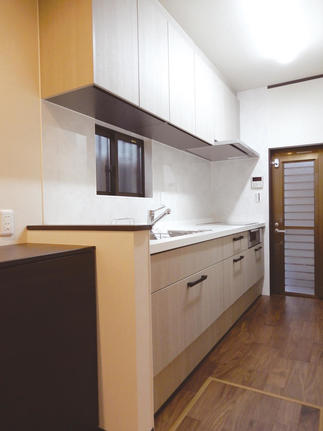 シンプルで誰もが使いやすいキッチン