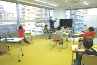 広いスペースで子供たちものびのび学べます