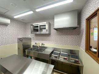 給食を用意するための調理室