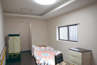 窓を新しく設置しお部屋が明るく