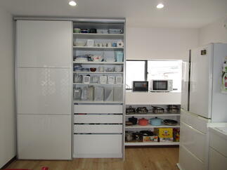 大容量カップボード