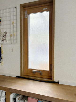 リビング　FIX窓