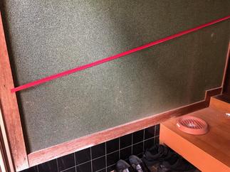 玄関手すり設置　施工前