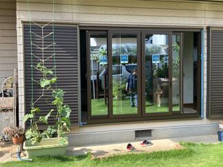 リビング掃出し窓　施工後