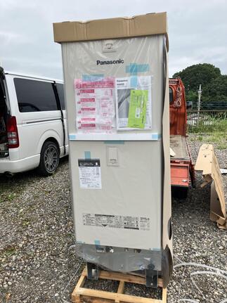 ③新規エコキュート搬入