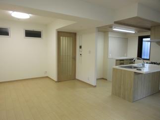 部屋の中の小窓