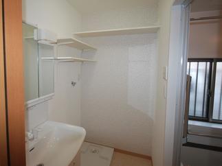 洗面化粧室の新設棚