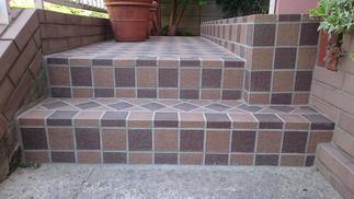 タイルも新しく貼り直しました