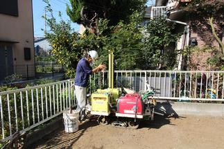 地盤調査の様子