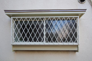 ～外からみた窓②～