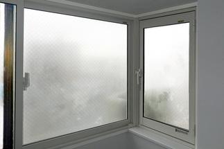 ～網入り単板ガラス　型～ コーナー窓！