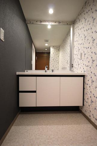 ～小さなお花柄とグレーのアクセント～