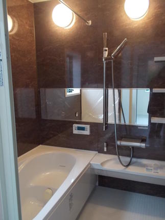 子世帯の浴室です。