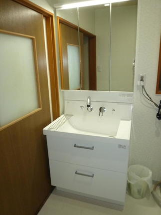 洗面化粧台After