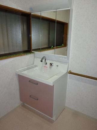 洗面化粧台After