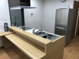 使い勝手の良い対面キッチンへ