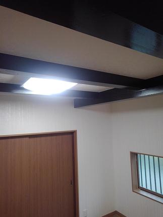 既存納戸をリビングに