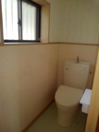 大便器と小便器を分離