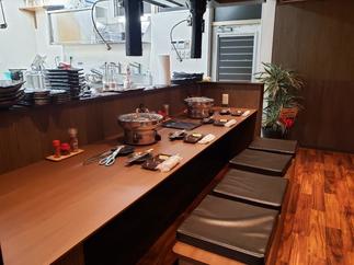 店内　カウンター