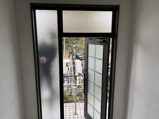 施工前　玄関中側