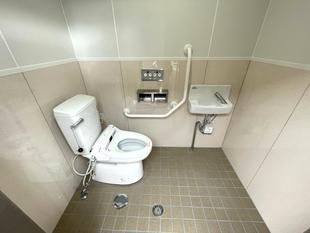 施設の外部トイレを気持ちよく利用してもらえるトイレに！