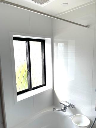 浴室窓